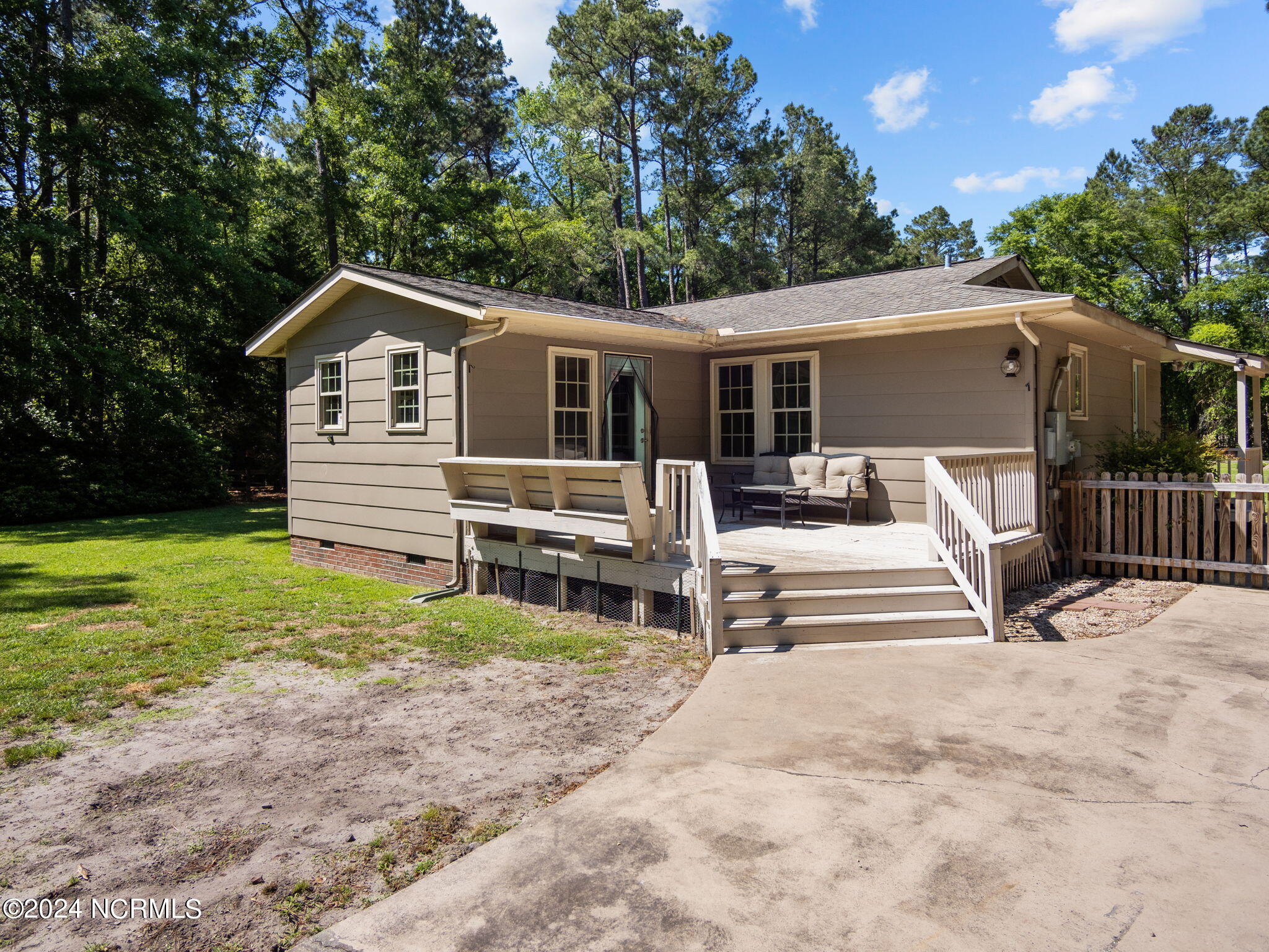 212 Horseshoe Loop Road Burgaw, NC 28425 - Photo 47 of 51 17-web-or-mls-P4240035