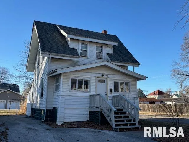 $45,000 | 938 North Charles Street, Carlinville, IL 62626