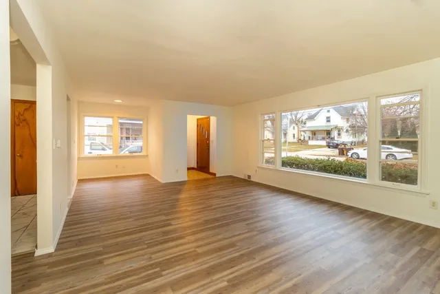 $199,000 | 316 West Perry Street, Belvidere, IL 61008