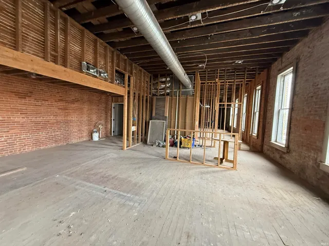 $187,000 | 718 East Main Street, Petersburg, IN 47567