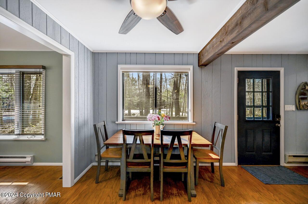 1571 Evergreen Road Pocono Pines, PA 18350 - Photo 6 of 20 Breakfast Area