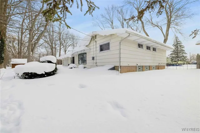 $349,000 | 72 Boxwood Circle, Hamburg, NY 14075