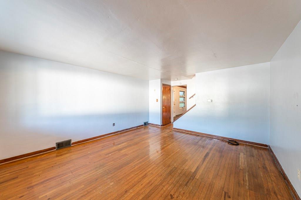 243 Rodi Road Pittsburgh, PA 15235 - Photo 3 of 25 Gallery Image 3