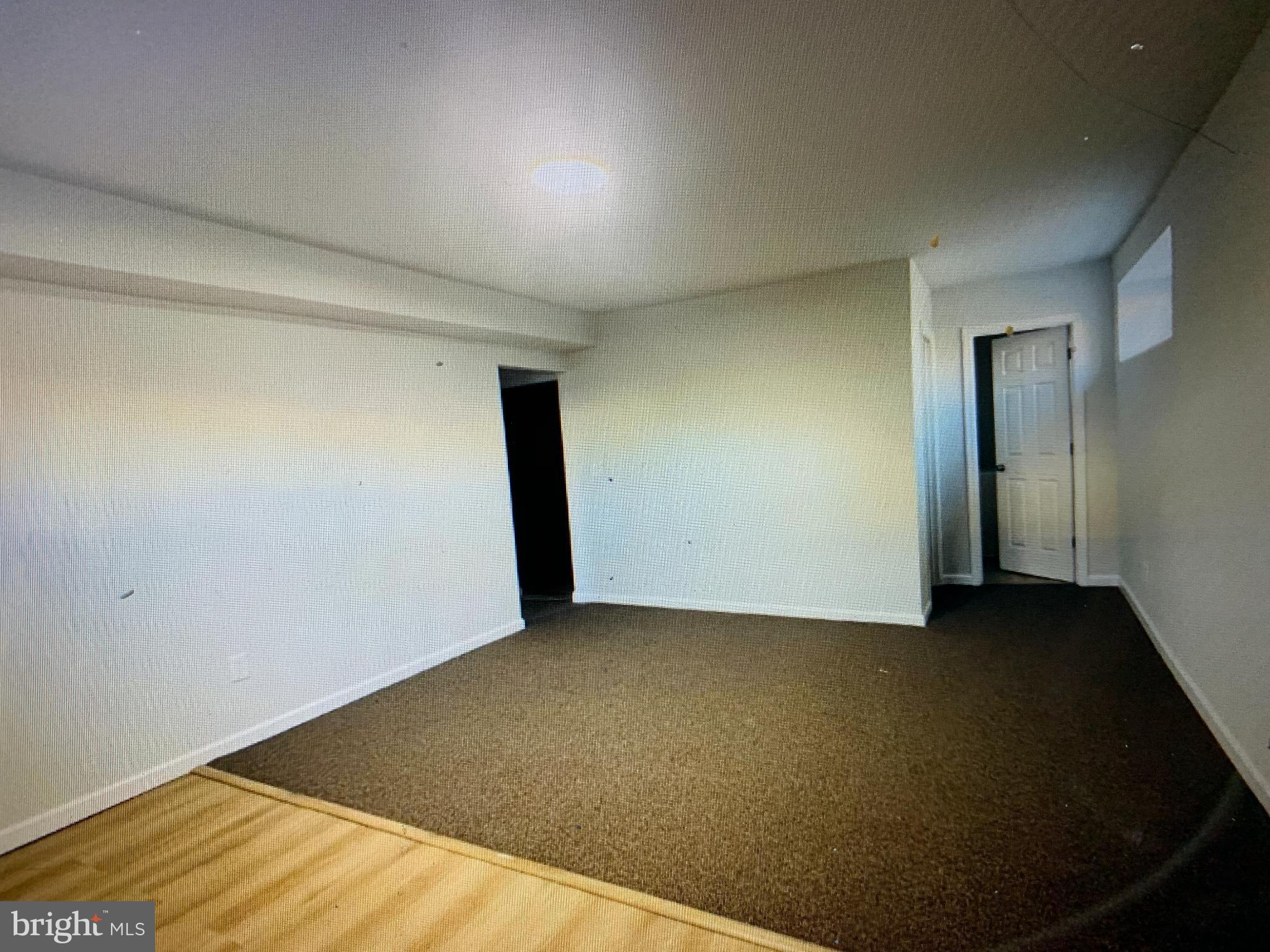 401 Blue Bell Road, Unit C Williamstown, NJ 08094 - Photo 3 of 10 Spacious, versatile room with natural light.