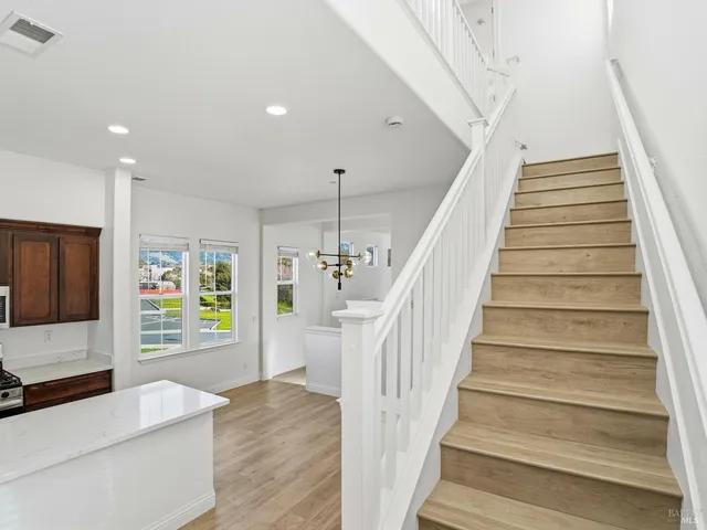 $725,000 | 4424 Streamside Drive, Santa Rosa, CA 95409