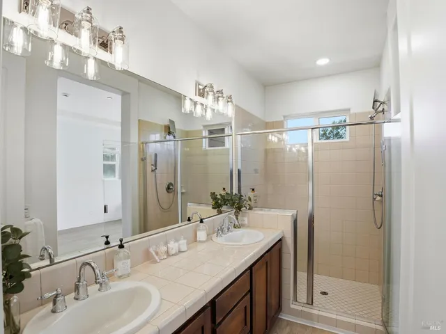 $725,000 | 4424 Streamside Drive, Santa Rosa, CA 95409