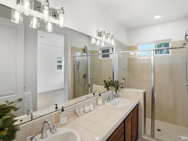 $725,000 | 4424 Streamside Drive, Santa Rosa, CA 95409