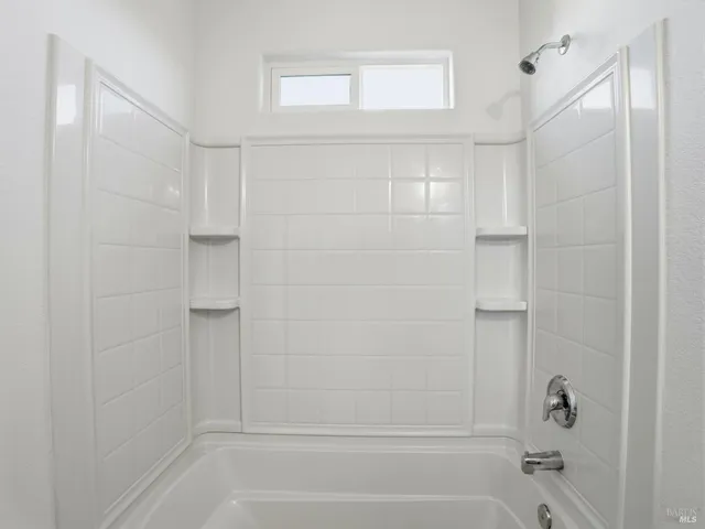 $725,000 | 4424 Streamside Drive, Santa Rosa, CA 95409