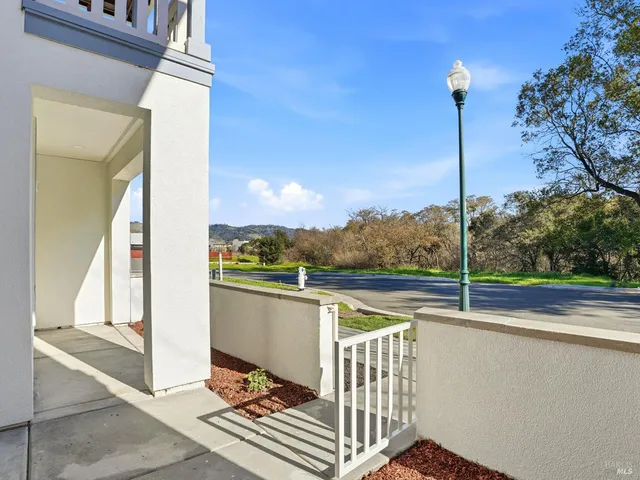 $725,000 | 4424 Streamside Drive, Santa Rosa, CA 95409