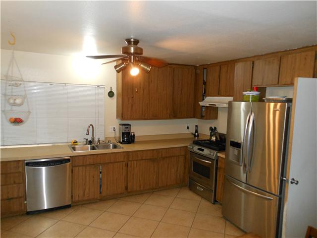 13427 Sutter Mill Road Poway, CA 92064 - Photo 4 of 16