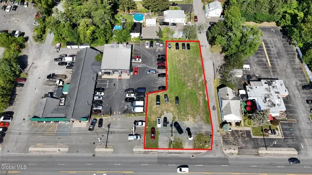 $295,000 | 1169 Central Avenue, Colonie, NY 12205