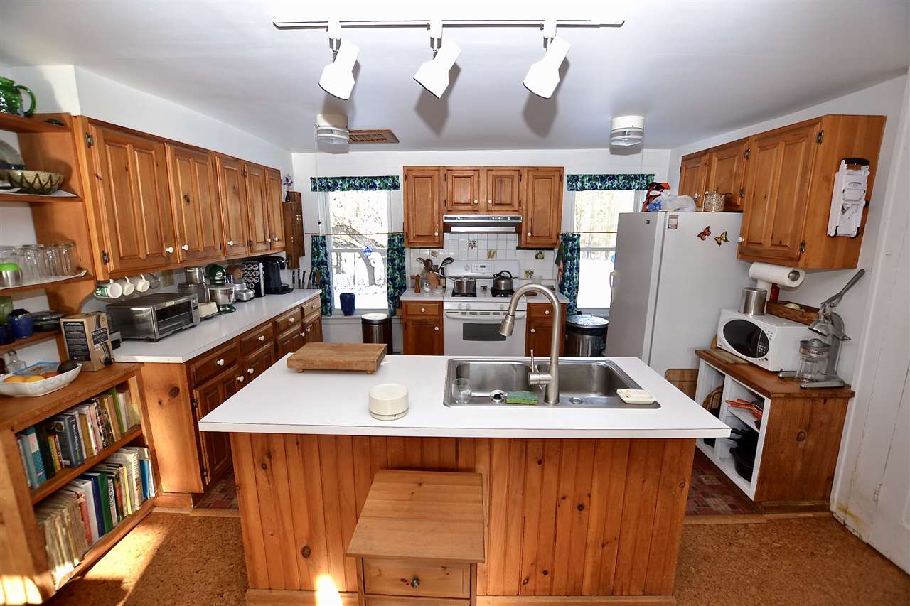536 West Hill Road Middlesex, VT 05682 - Photo 9 of 25