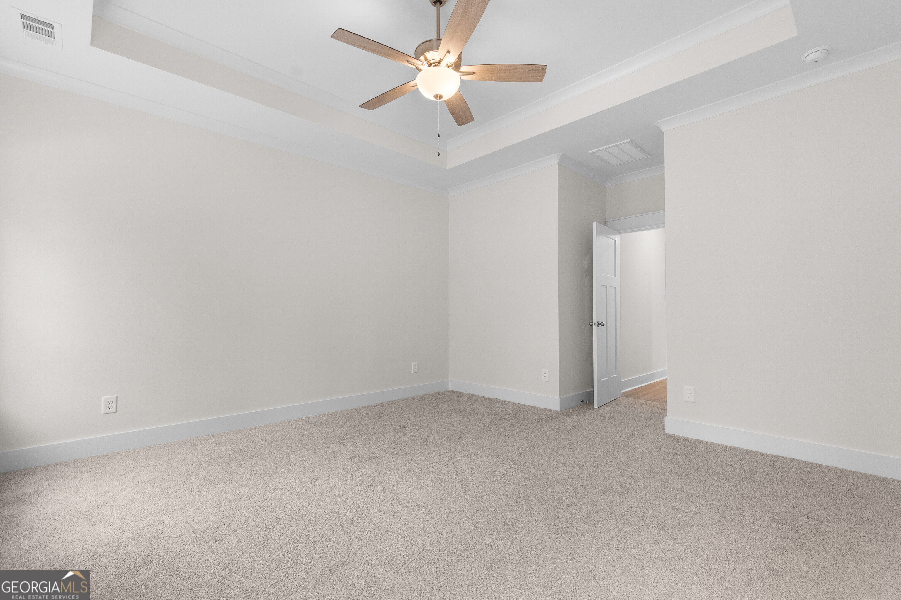 608 Bristleleaf Path Kathleen, GA 31047 - Photo 26 of 48 an empty room with a ceiling fan and a window