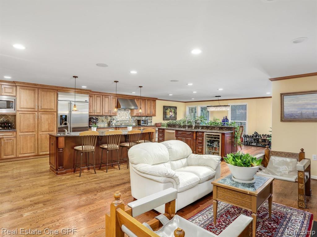 371 Lincoln Road Grosse Pointe, MI 48230 - Photo 13 of 55