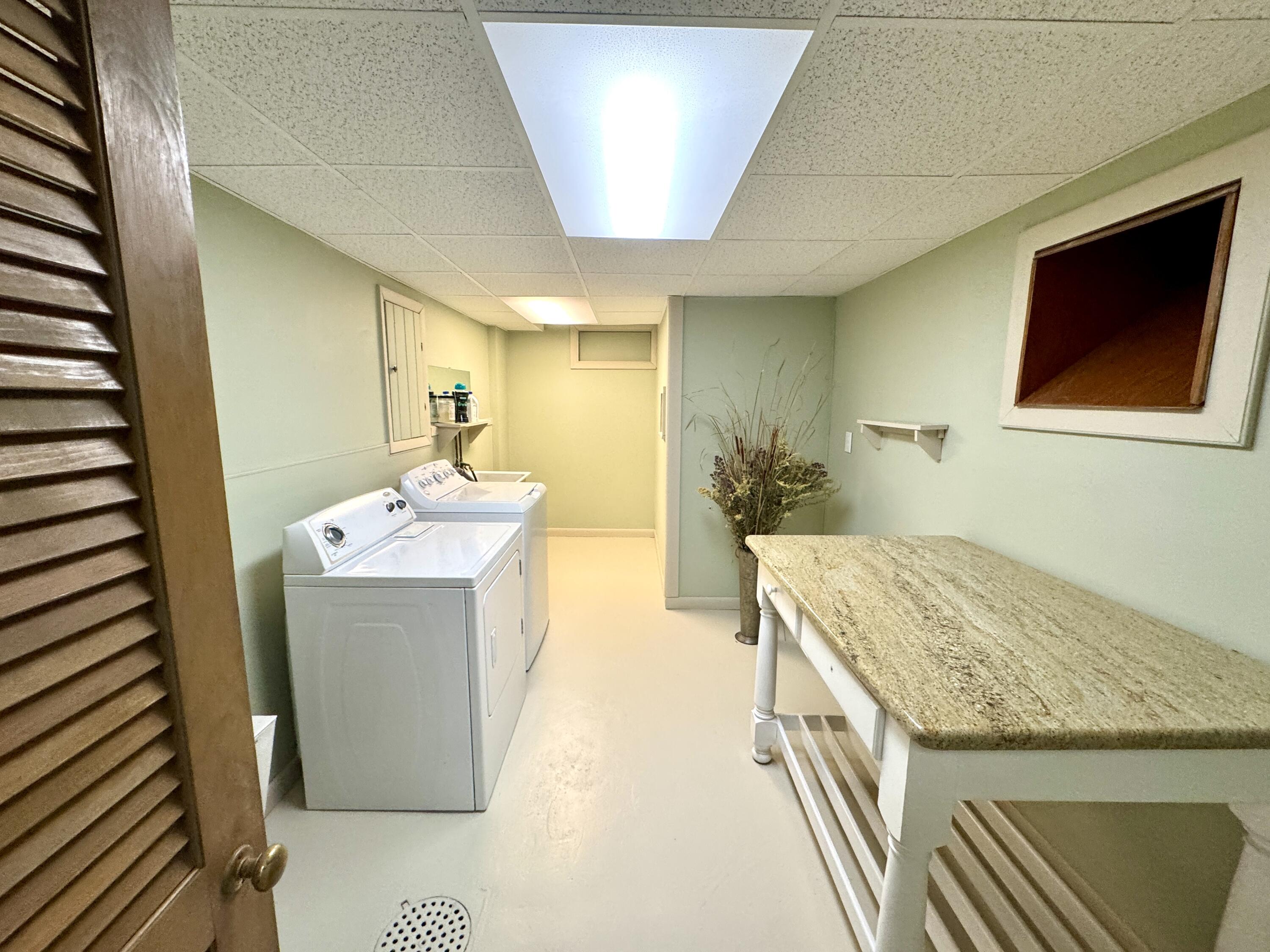 281 Clyde Road Bangor, ME 04401 - Photo 62 of 108 IMG_9141
