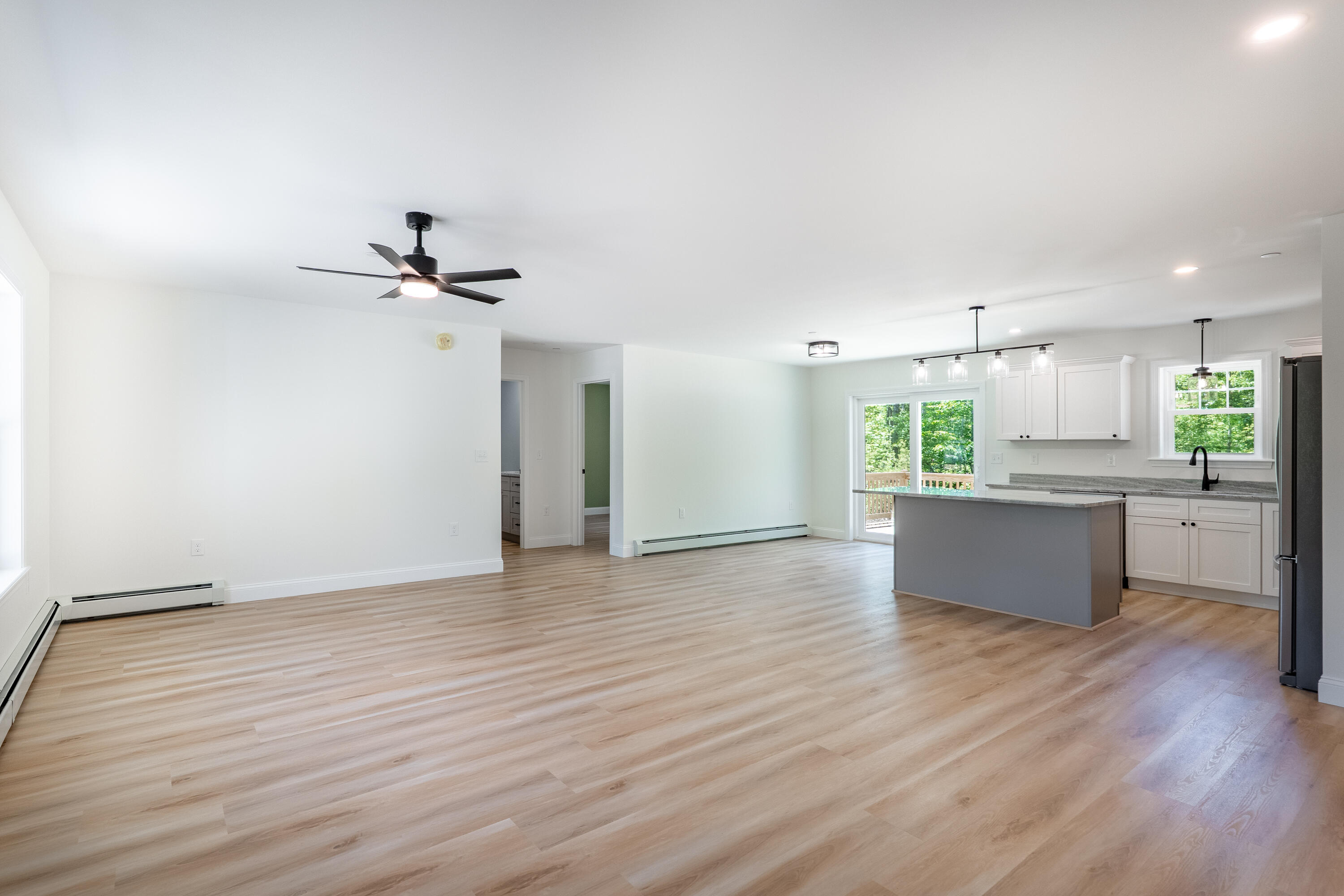 22 Old Mill Road New Harbor, ME 04554 - Photo 5 of 19 275MayalGray-29