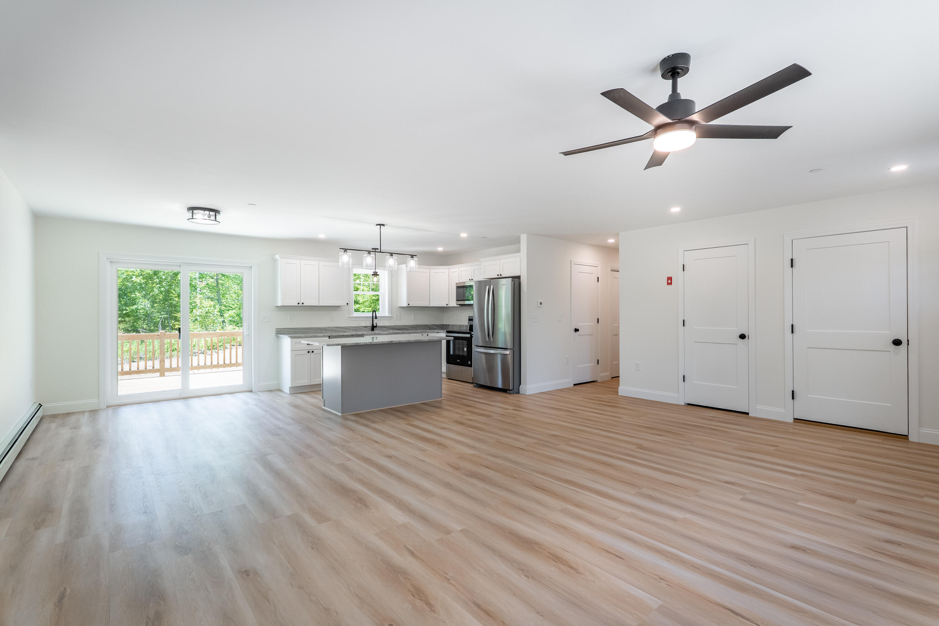 22 Old Mill Road New Harbor, ME 04554 - Photo 7 of 19 275MayalGray-31