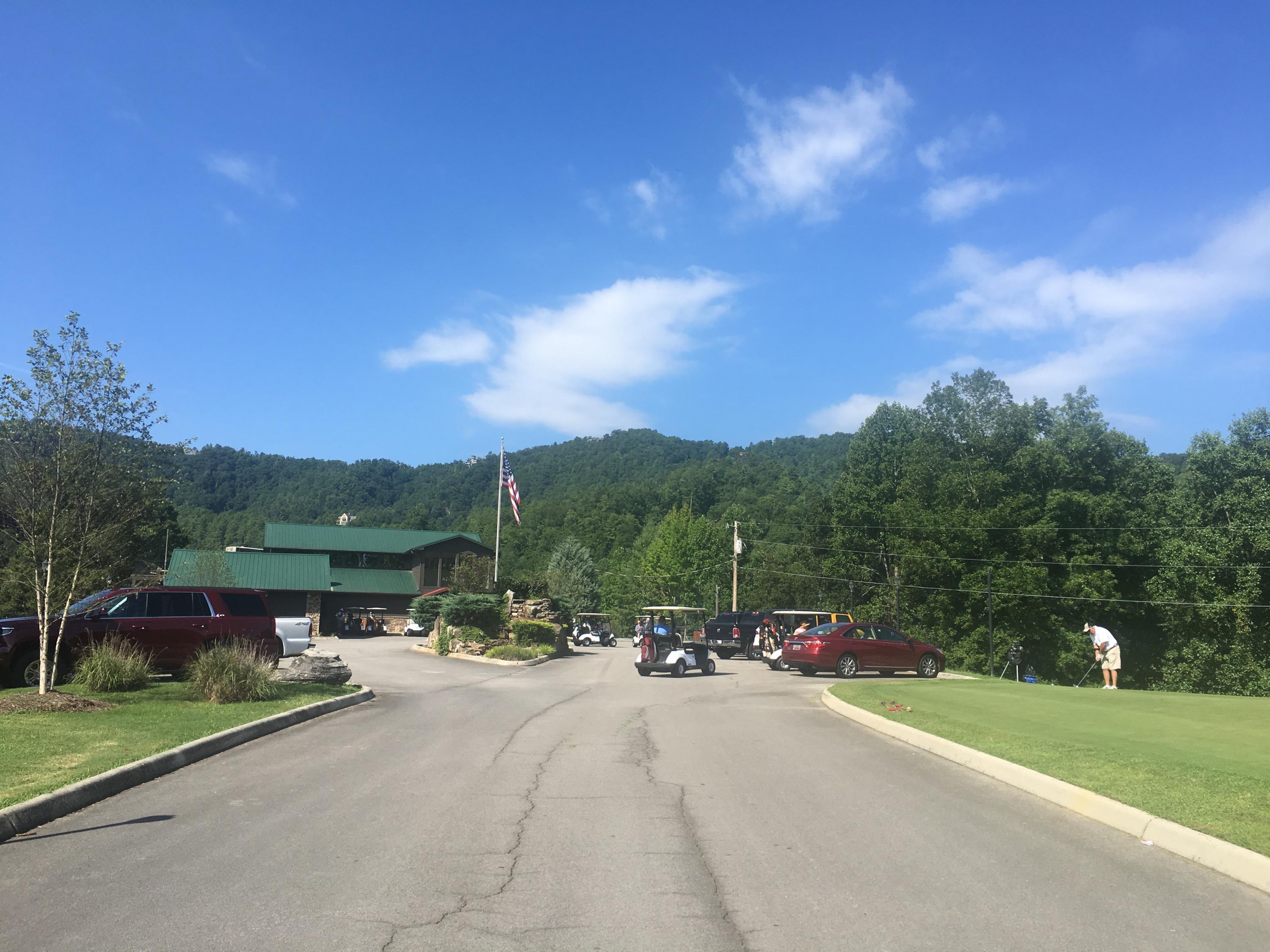 Bear Den Rd Road Townsend, TN 37882 - Photo 4 of 6 Approaching Wild Laurel Country Club