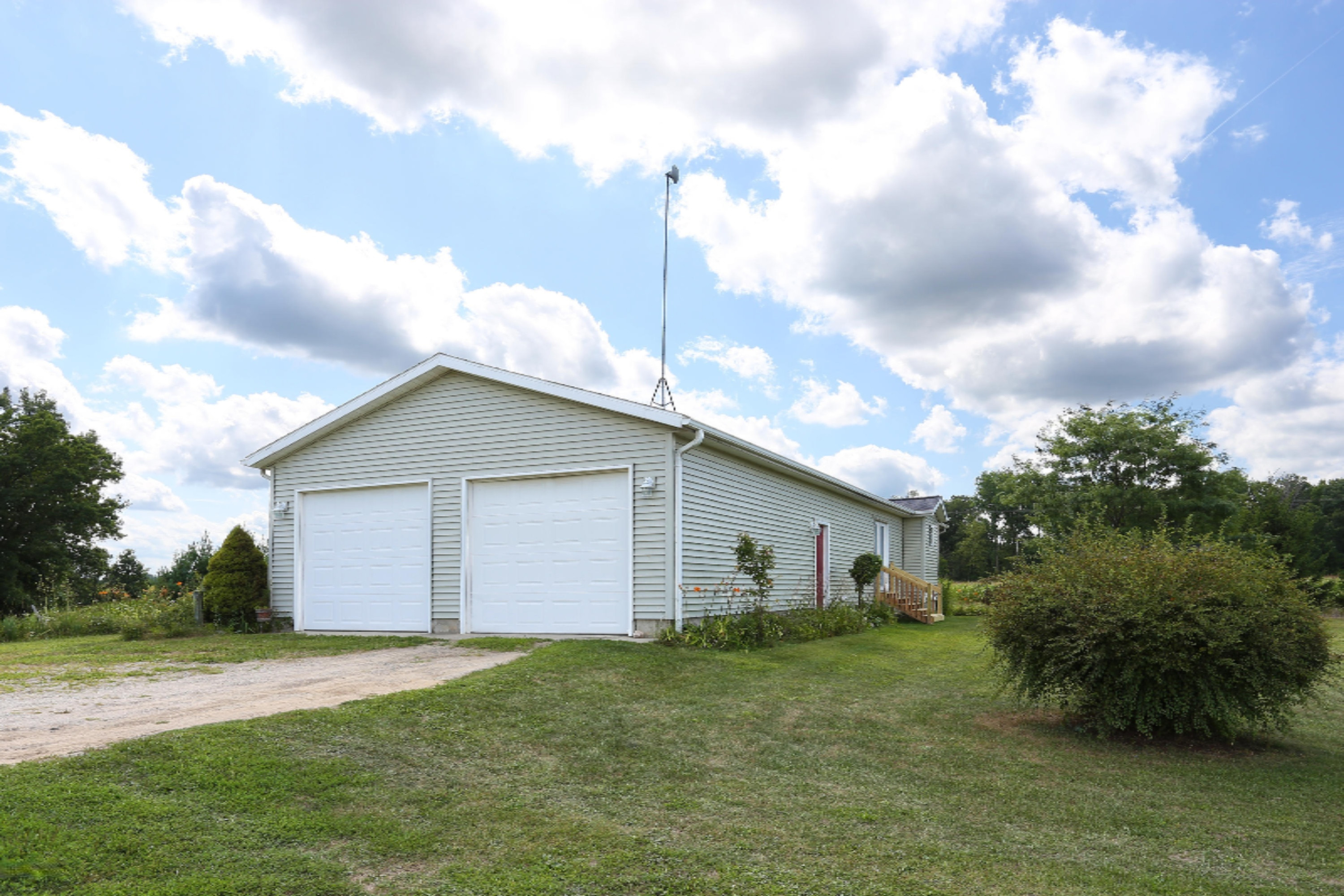 6714 Woods Road Sidney, MI 48885 - Photo 30 of 33 6714WestWoodsSidneyMI-24