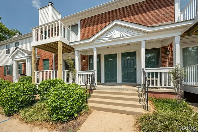 $170,000 | 9135 Wrenwood Lane, Brentwood, MO 63144