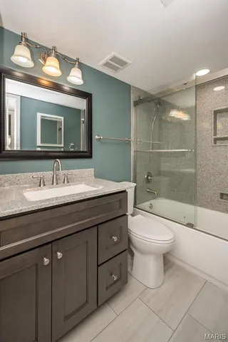 $170,000 | 9135 Wrenwood Lane, Brentwood, MO 63144