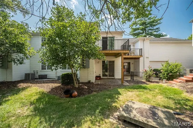 $170,000 | 9135 Wrenwood Lane, Brentwood, MO 63144