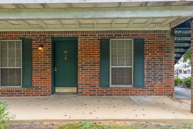 $147,000 | 900 Mountain Creek Road, Unit 109, Chattanooga, TN 37405