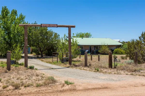 $890,000 | 12 Arroyo Trail, Santa Fe, NM 87508