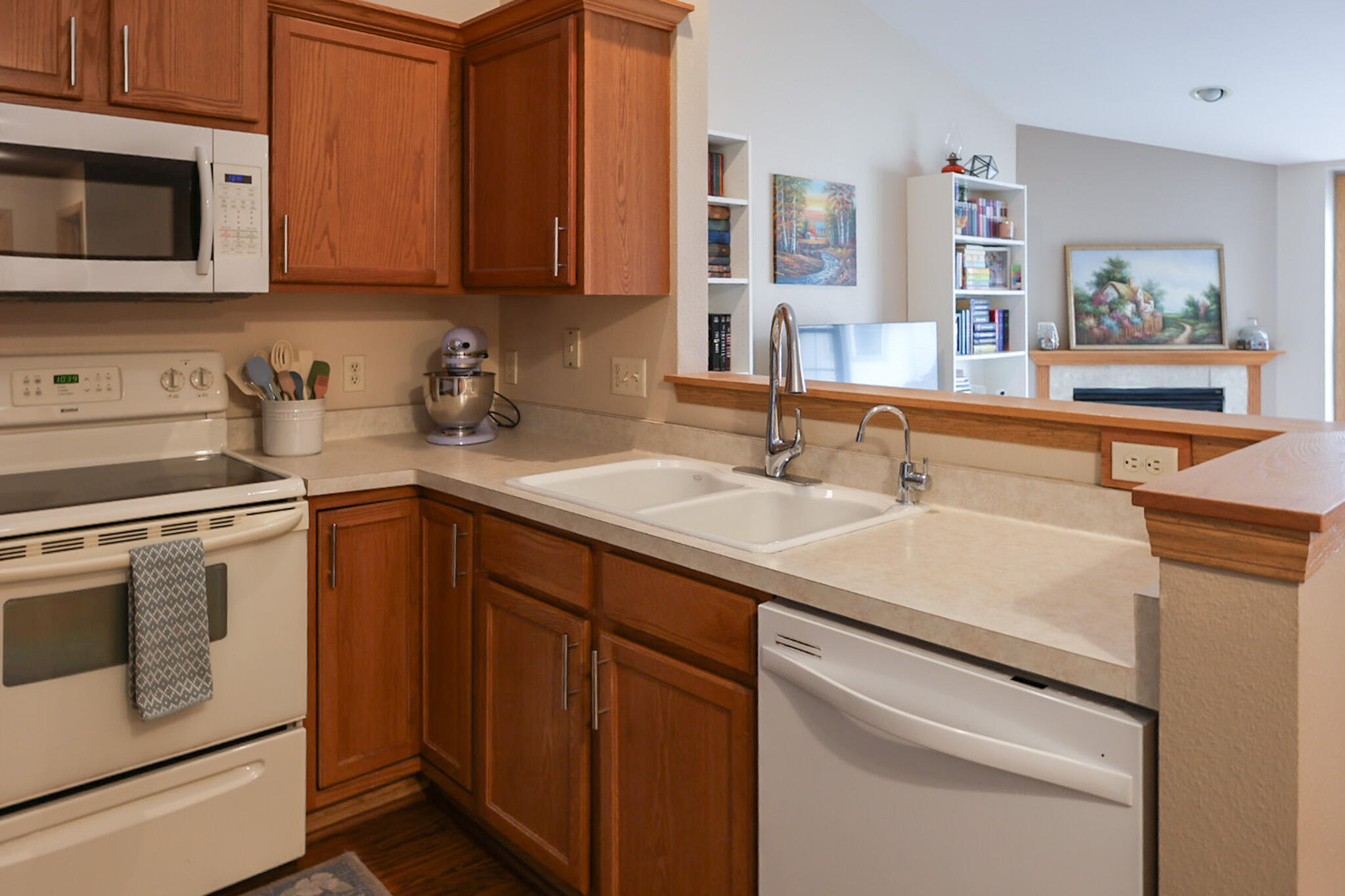 1513 92nd Street, Unit 43 Sturtevant, WI 53177 - Photo 3 of 15 Condo Racine-16