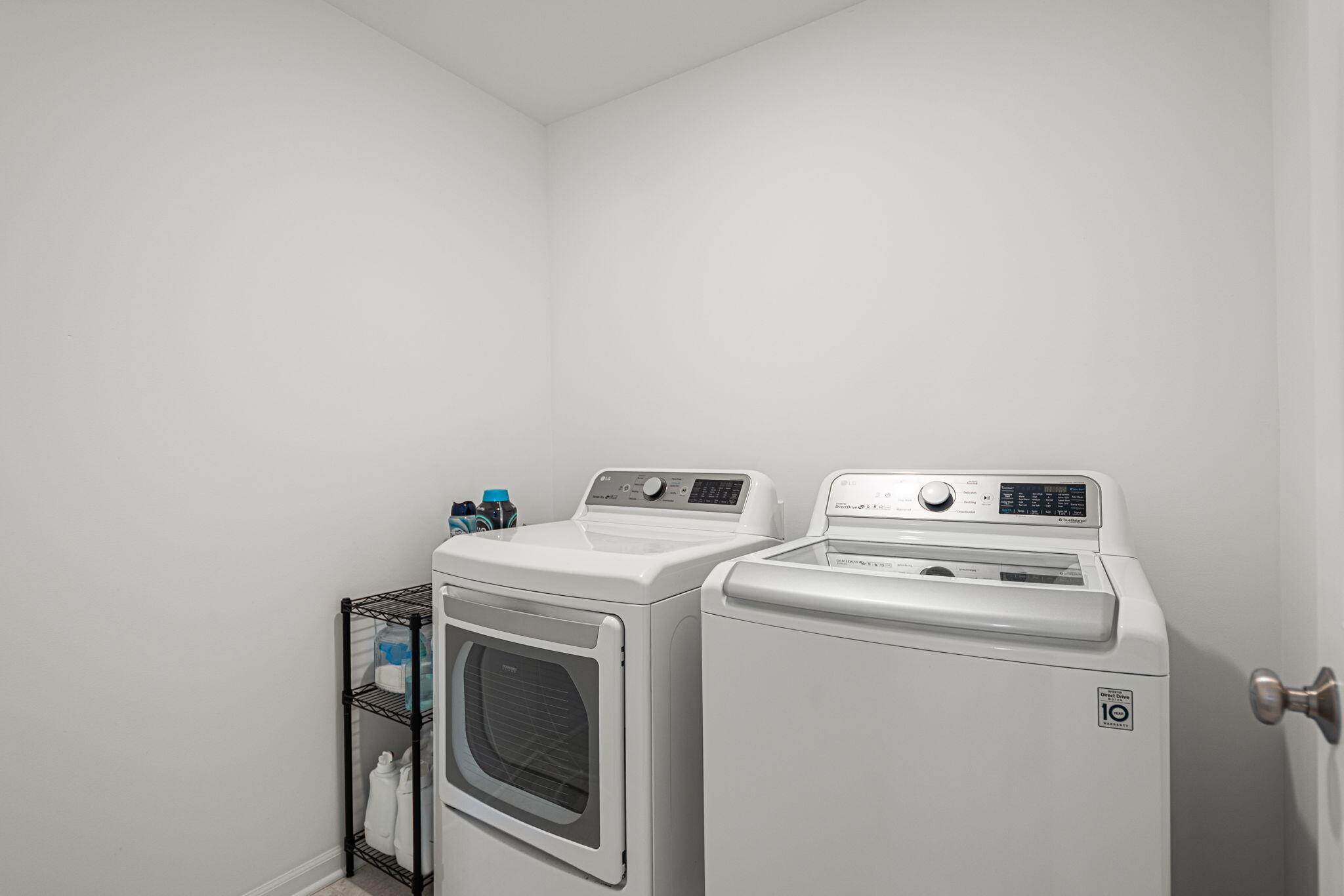 2143 West 132nd Place Crown Point, IN 46307 - Photo 25 of 35 a utility room with dryer and washer