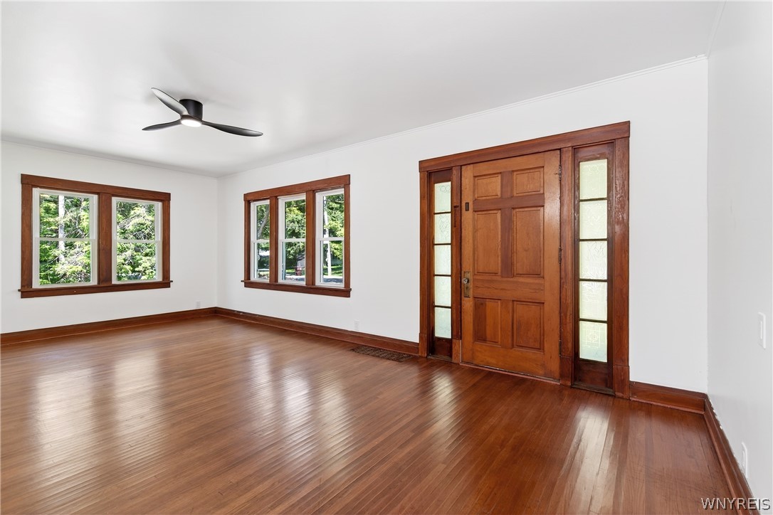 4076 Freeman Road Orchard Park, NY 14127 - Photo 7 of 49