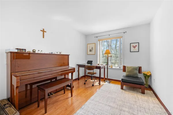 $928,000 | 240-46 Oak Park Drive, Unit 37A | Douglaston