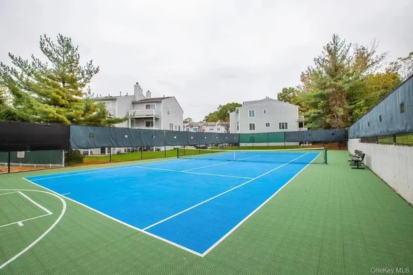 $928,000 | 240-46 Oak Park Drive, Unit 37A | Douglaston