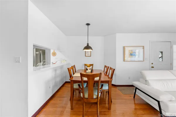 $928,000 | 240-46 Oak Park Drive, Unit 37A | Douglaston