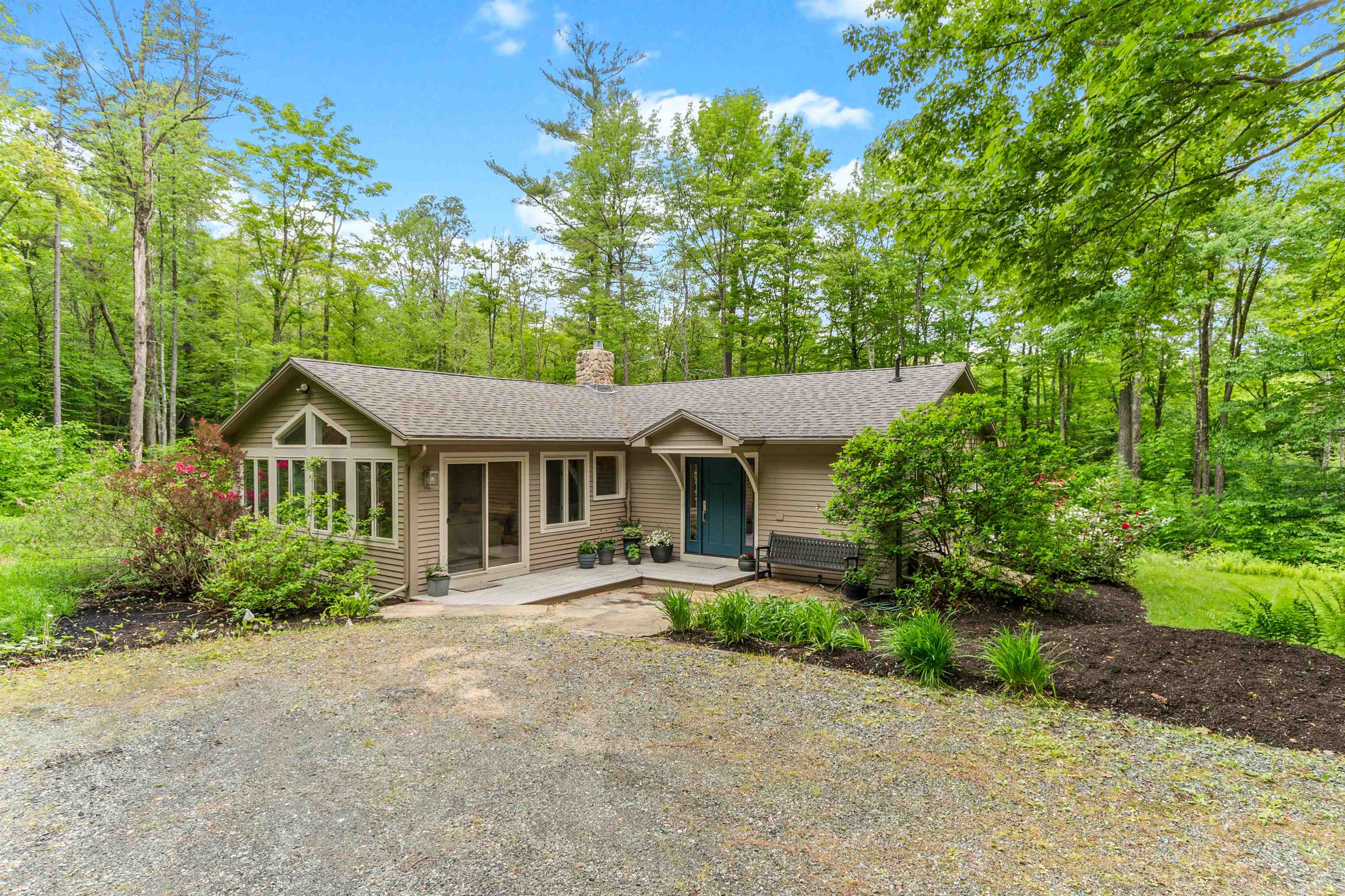 324 Sugarhouse Road New London, NH 03257 - Photo 1 of 1 Gallery Image 1