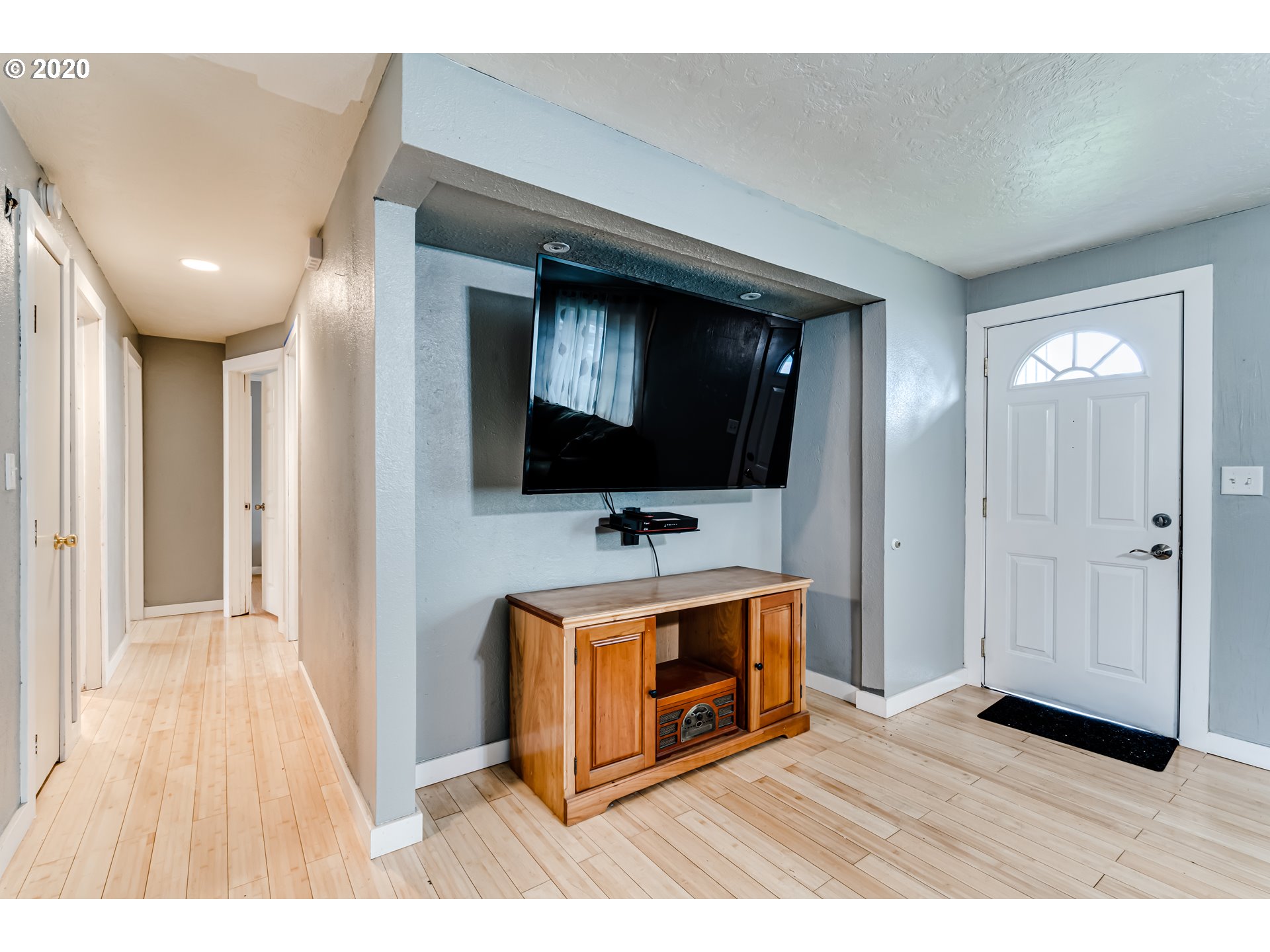 1424 1st Street Springfield, OR 97477 - Photo 12 of 23