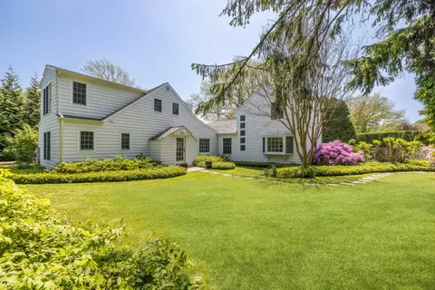 $11,495,000 | 57 Lee Avenue, East Hampton, NY 11937