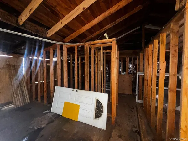 a view of walk in closet