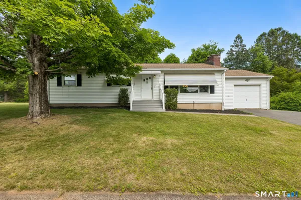 $300,000 | 29 Collier Circle, Hamden, CT 06518