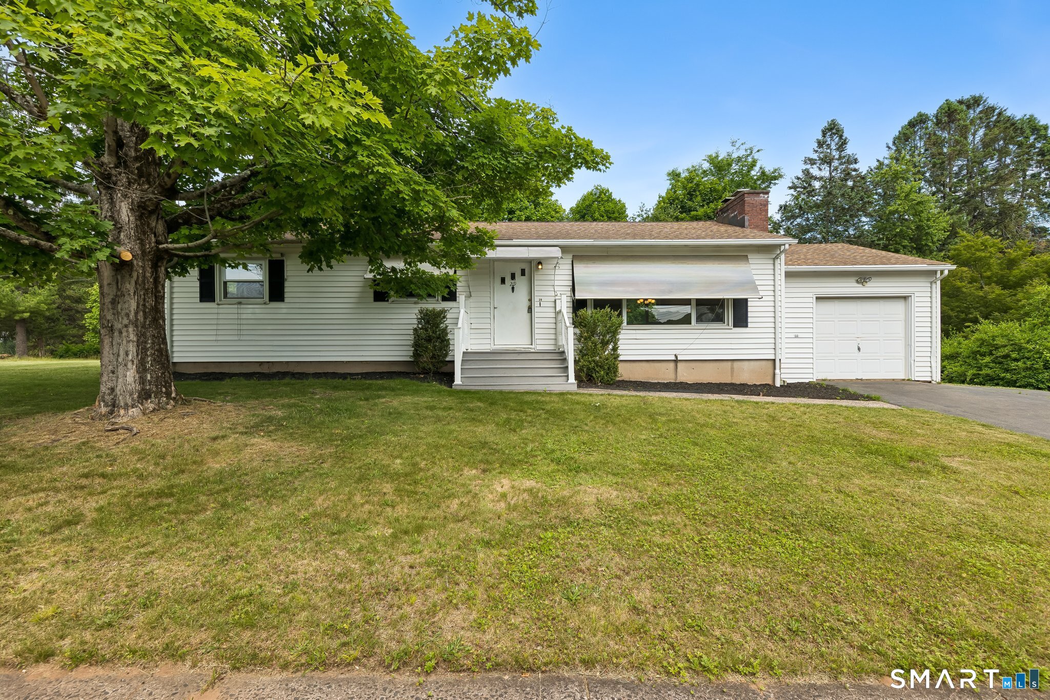 29 Collier Circle Hamden, CT 06518 - Photo 1 of 32