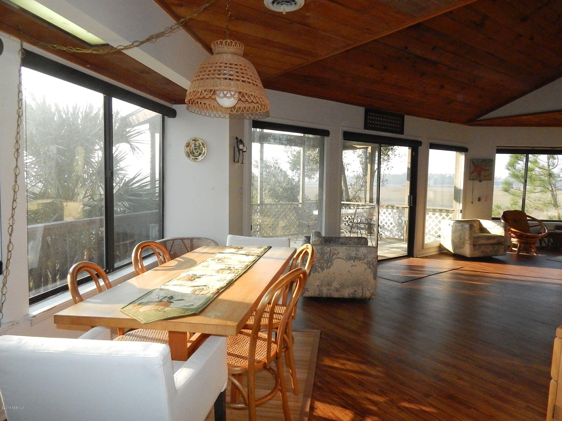 886 Fiddlers Ridge Road Fripp Island, SC 29920 - Photo 4 of 16 dining area