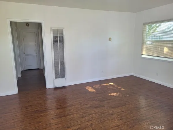 $2,375 | 966 Holly Street, Inglewood, CA 90301