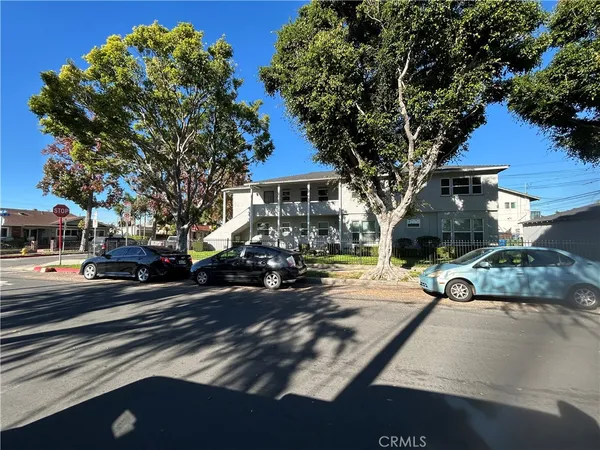 $2,375 | 966 Holly Street, Inglewood, CA 90301