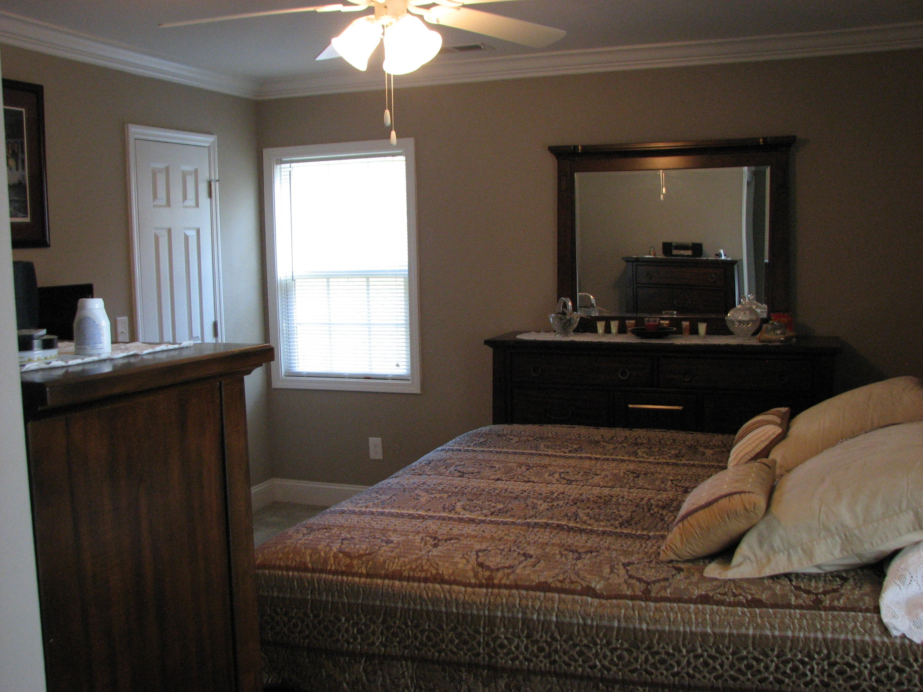 810 Beauregard Road Summerville, SC 29486 - Photo 17 of 30 2nd bedroom