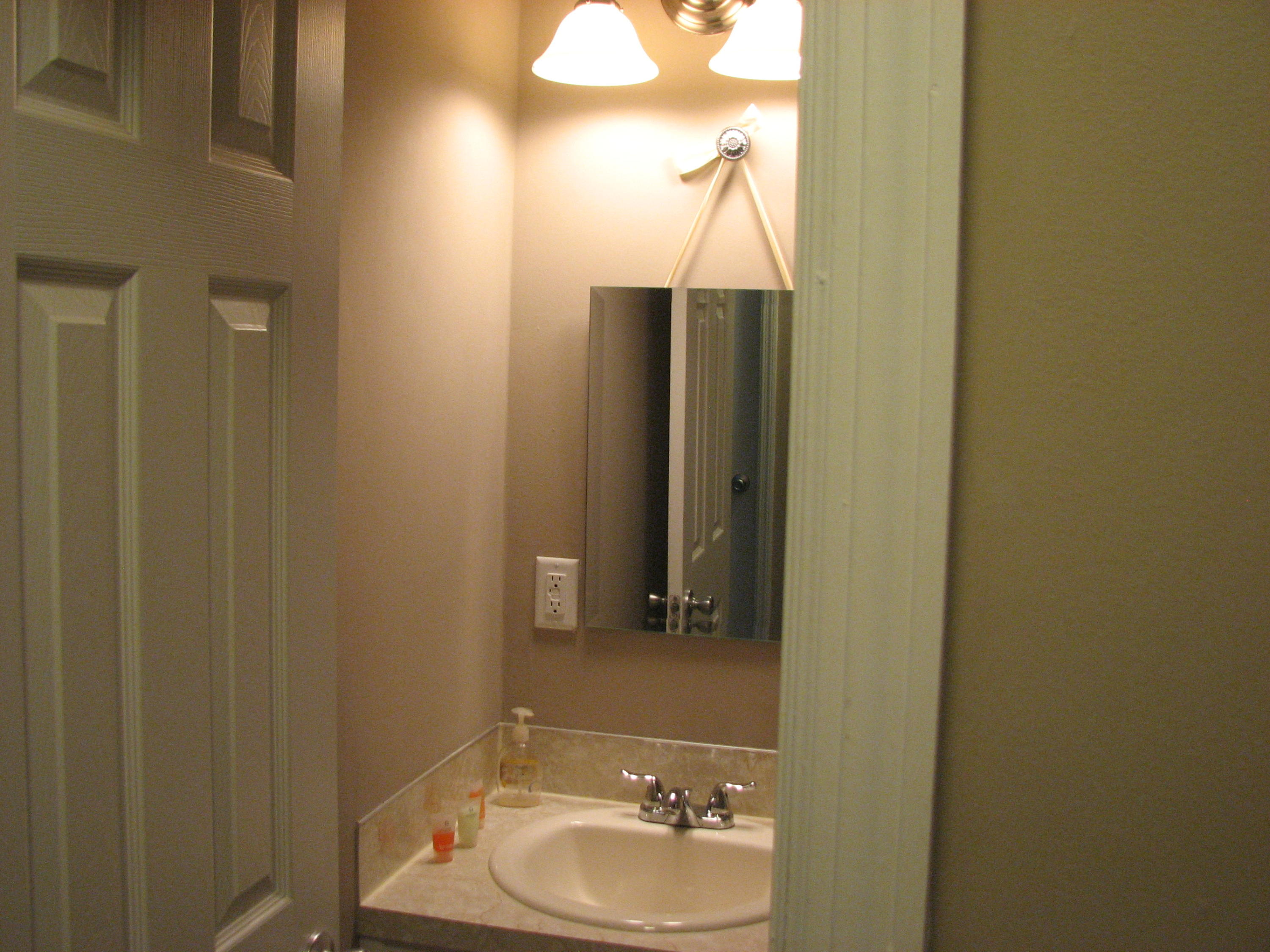 810 Beauregard Road Summerville, SC 29486 - Photo 21 of 30 Bathroom