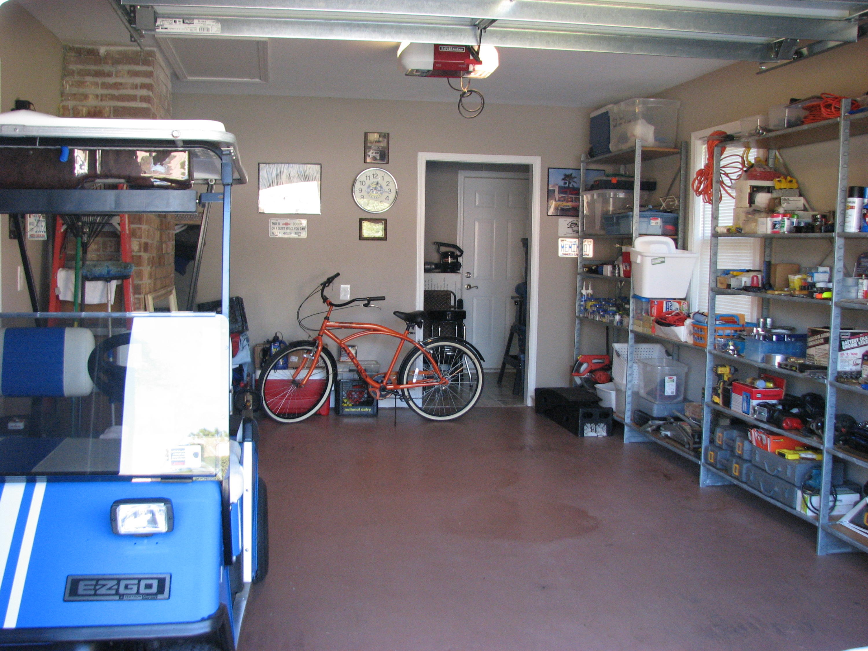 810 Beauregard Road Summerville, SC 29486 - Photo 7 of 30 1 car garage