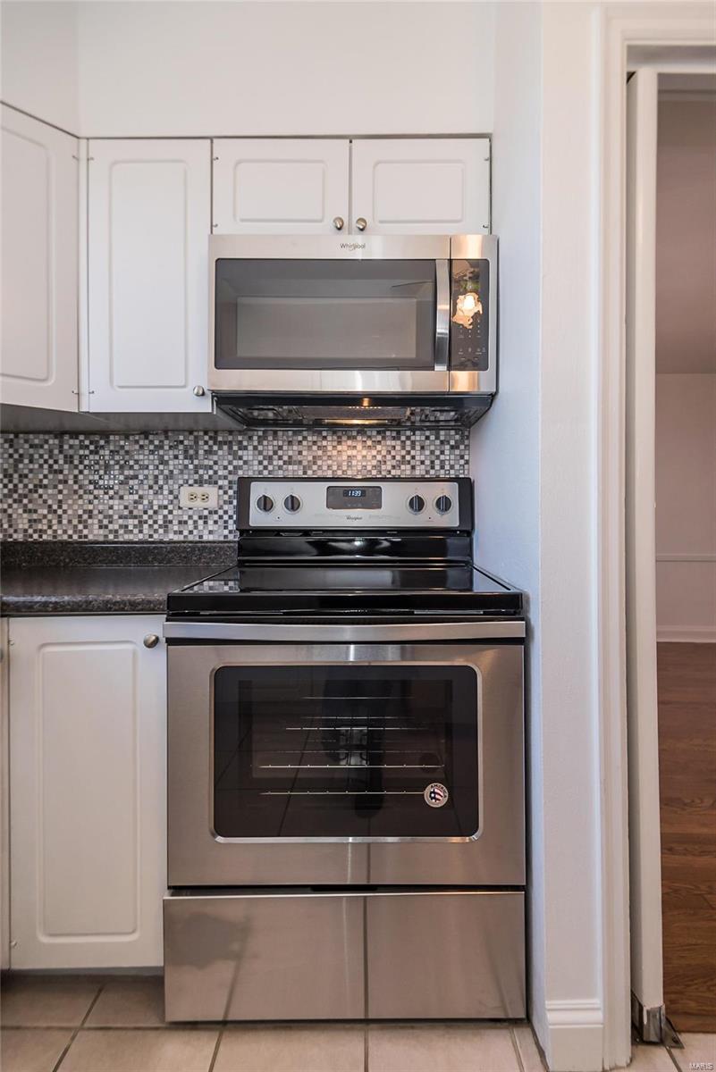 921 South Hanley Road, Unit E Clayton, MO 63105 - Photo 12 of 20 Gallery Image 12
