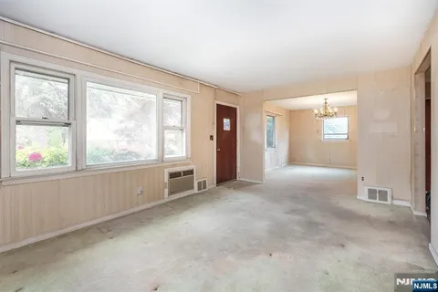 $399,000 | 66 Coeyman Avenue, Bloomfield, NJ 07003