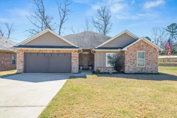 $320,000 | 3123 Oak Bend, Tyler, TX 75707
