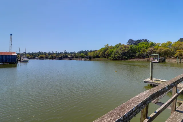 $1,925,000 | 29 Morrison Avenue, McClellanville, SC 29458